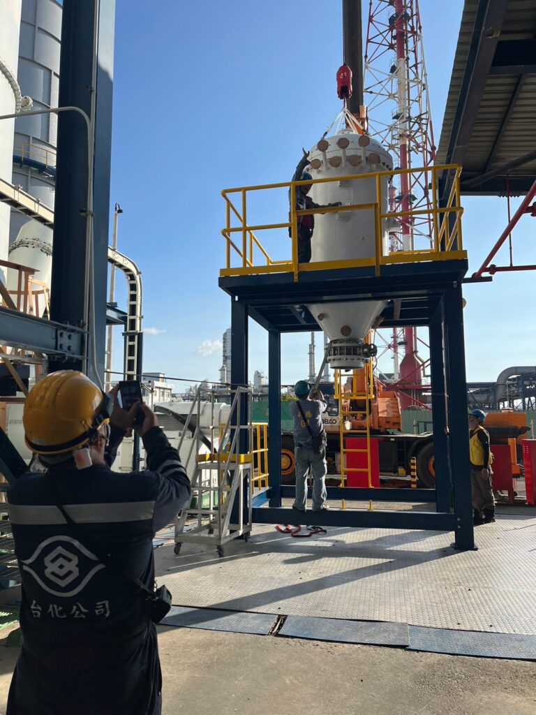 水處理設備廠商｜全自動大型過濾器安裝過程｜阡煌實業